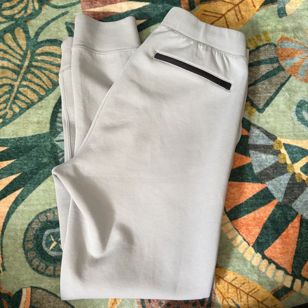 Uniqlo Men’s Stretch Active Jogger Pants size medium